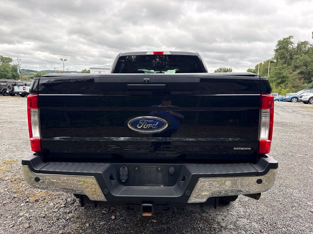 Used 2017 Ford F250 XLT w/ XLT Value Package AWD/4WD image 6