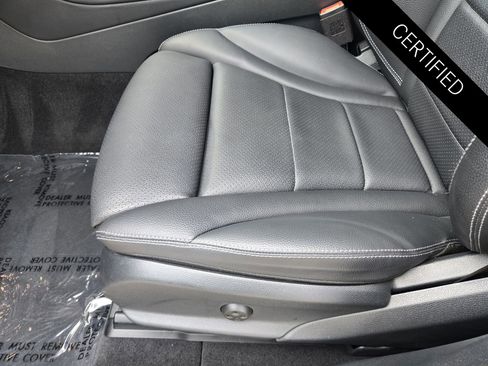 Certified 2022 Mercedes-Benz GLC 300 image 20