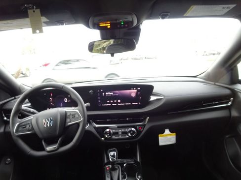 New 2026 Buick Envista Sport Touring FWD image 22