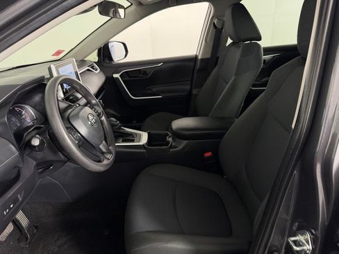 Used 2025 Toyota RAV4 LE FWD image 21