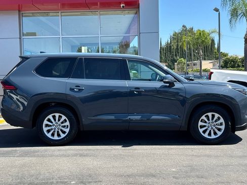 Certified 2025 Toyota Grand Highlander FWD image 4