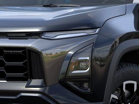 New 2026 Chevrolet Equinox ACTIV w/ Convenience Package III image 11