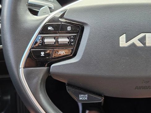 Used 2023 Kia Niro EX FWD image 19