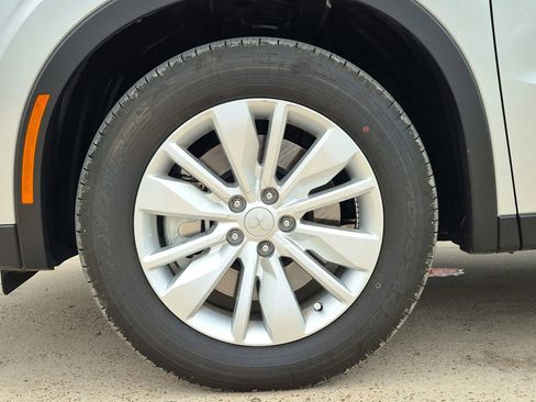 New 2026 Mitsubishi Outlander ES FWD image 27