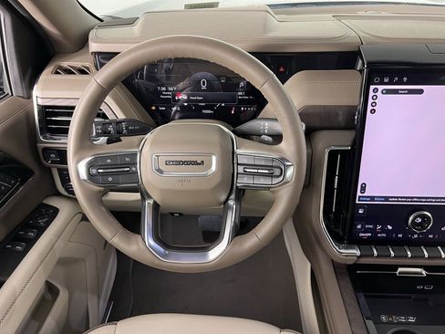 Used 2025 GMC Yukon Denali image 15