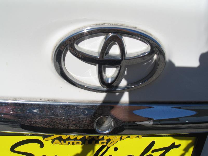 Used 2005 Toyota Camry LE FWD image 59