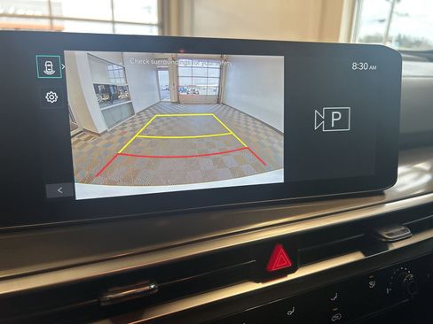 Used 2025 Kia Sorento LX image 29