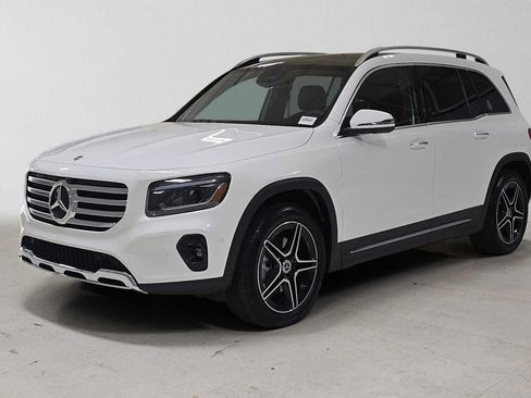Certified 2026 Mercedes-Benz GLB 250 4MATIC image 8