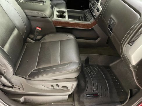 Used 2018 GMC Sierra 1500 SLT image 31