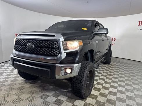 Used 2019 Toyota Tundra SR5 w/ SR5 Upgrade Package image 4