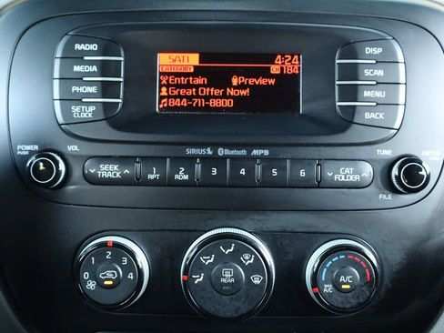 Used 2016 Kia Soul image 35