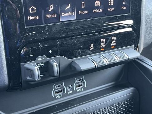 New 2026 RAM 1500 Laramie AWD/4WD image 27