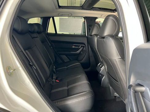 Used 2025 MAZDA CX-50 AWD 2.5 S w/ Premium Package image 18