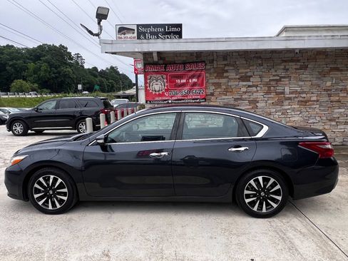 Used 2018 Nissan Altima 2.5 SL FWD image 3