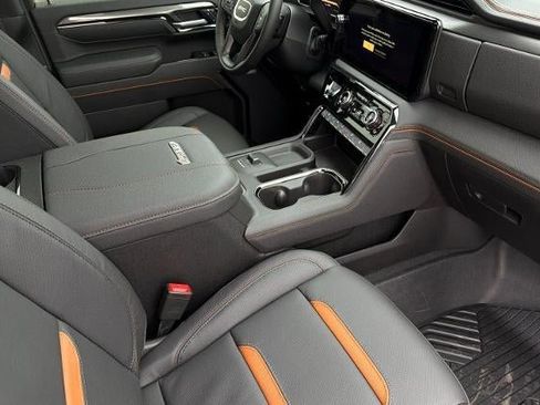 New 2026 GMC Sierra 2500 AT4 w/ AT4 Premium Plus Package AWD/4WD image 16