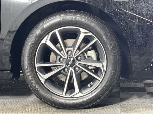 Certified 2024 Kia Forte LXS w/ LXS Technology Package image 10