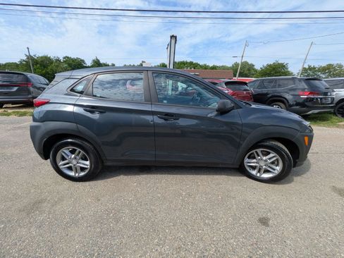 Used 2019 Hyundai Kona SE AWD/4WD image 6