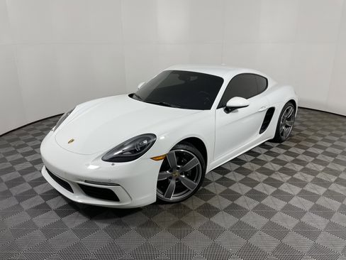 Used 2024 Porsche 718 Cayman image 1