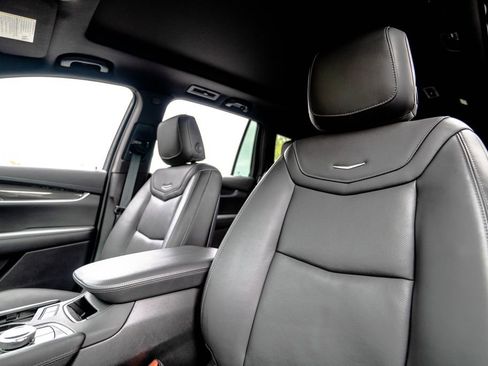 Used 2023 Cadillac XT6 Sport AWD/4WD image 6