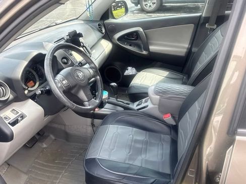 Used 2012 Toyota RAV4 Limited w/ Navigation Value Pkg AWD/4WD image 3