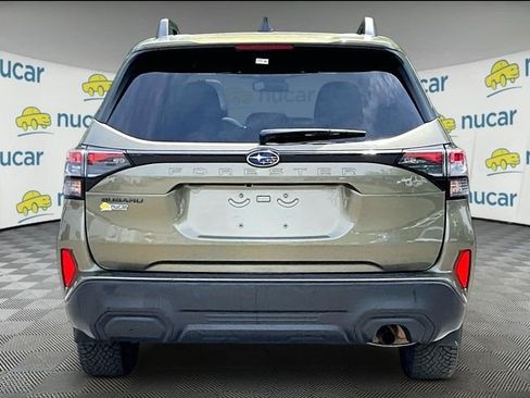 Used 2025 Subaru Forester Premium AWD/4WD image 4
