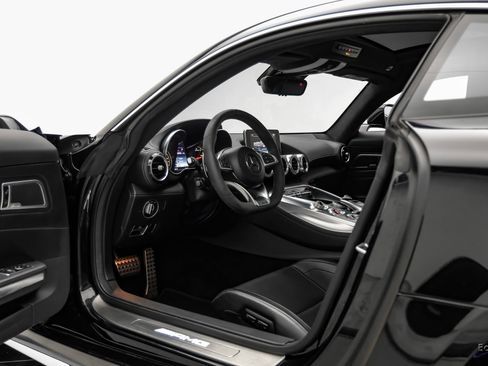 Used 2018 Mercedes-Benz AMG GT C image 36