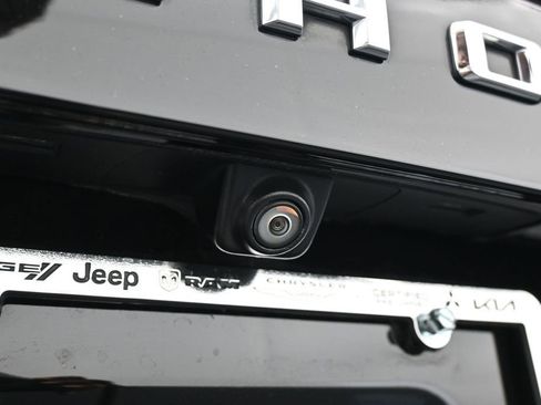 Used 2022 Chevrolet Tahoe LT RWD image 37