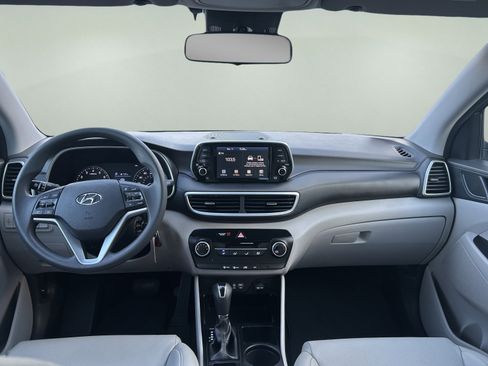 Used 2020 Hyundai Tucson SE image 11