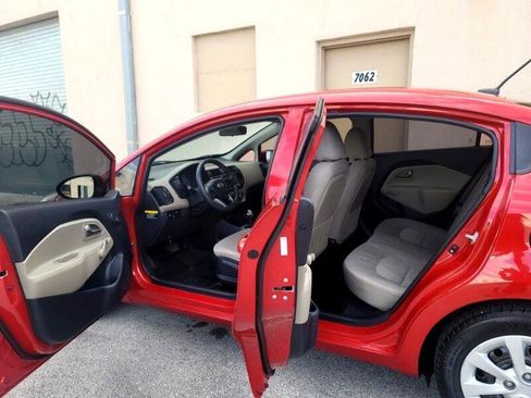 Used 2014 Kia Rio LX image 10