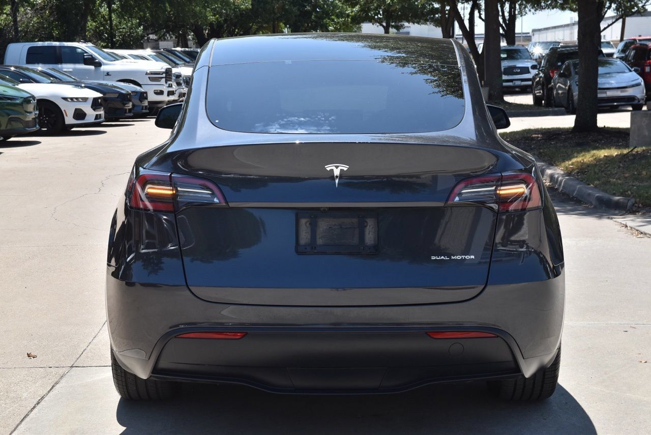 Used 2025 Tesla Model Y Long Range AWD/4WD image 9