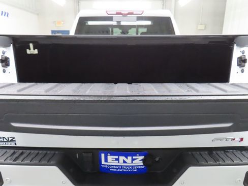 Used 2023 GMC Sierra 1500 AT4 w/ Technology Package AWD/4WD image 48