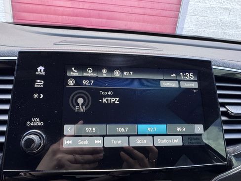Used 2021 Honda Pilot Touring image 23