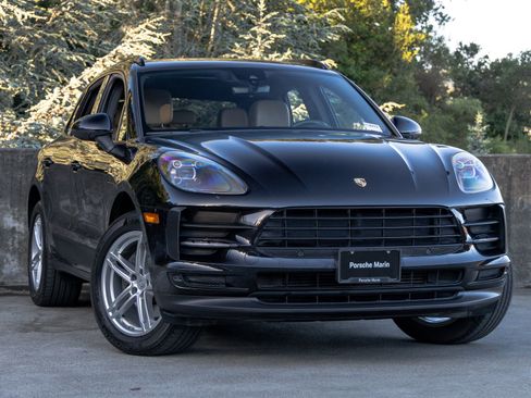 Certified 2020 Porsche Macan AWD/4WD image 6