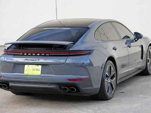 Used 2025 Porsche Panamera 4 w/ Premium Package AWD/4WD image 59
