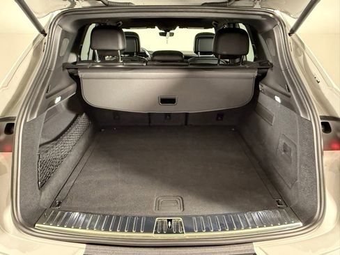 Certified 2025 Porsche Cayenne image 17