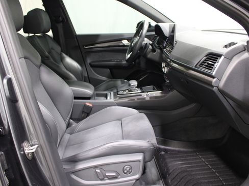 Used 2022 Audi SQ5 Premium w/ Convenience Package image 26