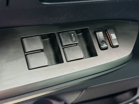 Used 2016 Toyota Tundra SR RWD image 18