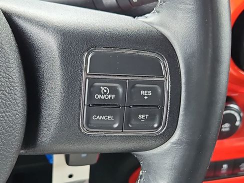 Used 2014 Jeep Wrangler Unlimited Sahara w/ Connectivity Group AWD/4WD image 19
