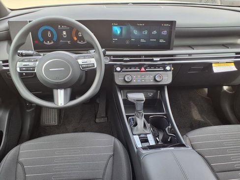 New 2026 Hyundai Santa Cruz SE image 3