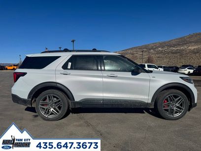 New 2026 Ford Explorer ST-Line w/ ST-Line Street Pack