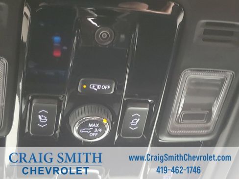 Used 2025 Cadillac Escalade Sport Platinum w/ LPO, Floor Liner Package AWD/4WD image 42