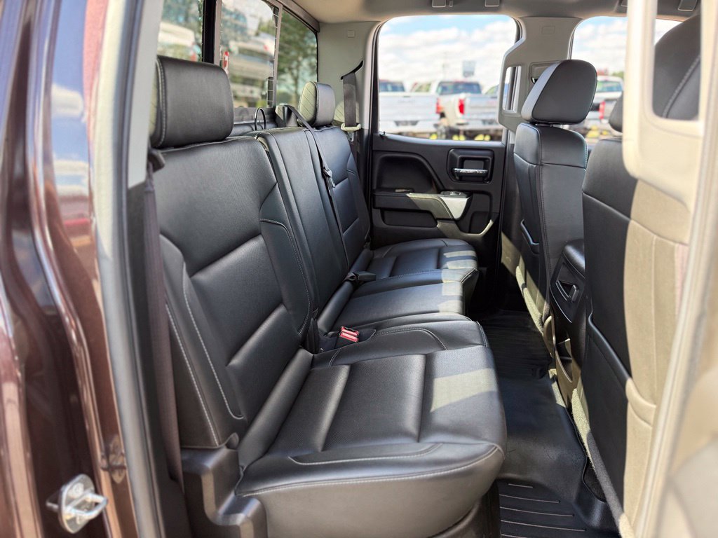 Used 2016 Chevrolet Silverado 1500 LTZ Z71 w/ LTZ Plus Package AWD/4WD image 17