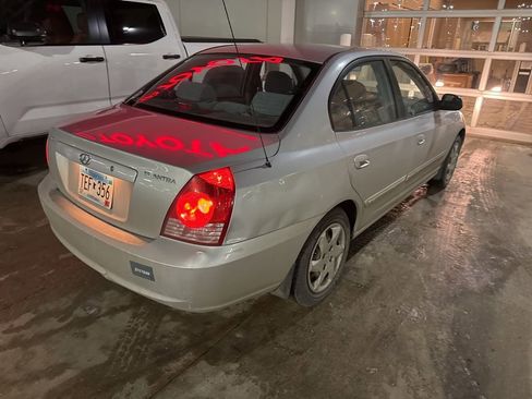 Used 2004 Hyundai Elantra GT image 3