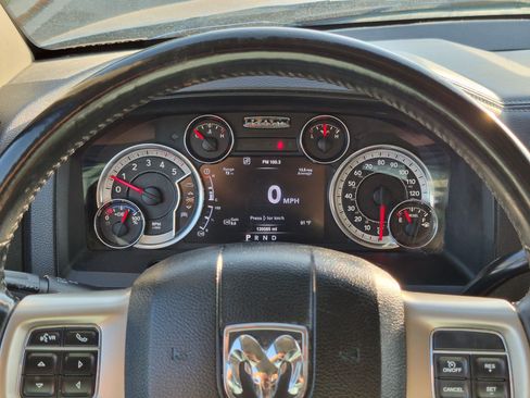 Used 2016 RAM 2500 Laramie w/ Convenience Group AWD/4WD image 21