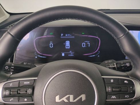 Used 2023 Kia Sportage EX FWD image 35