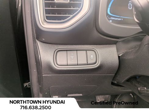 Certified 2023 Hyundai Venue SEL w/ Cargo Package image 27