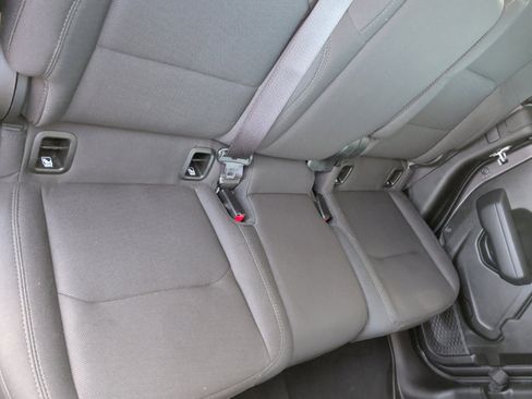 Used 2022 Jeep Gladiator Sport image 25