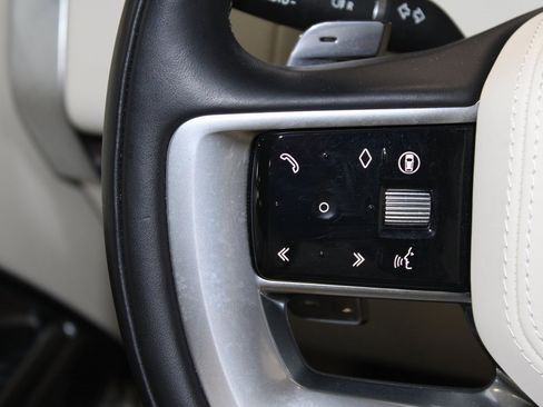 Used 2024 Land Rover Range Rover SE image 15