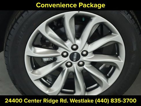 Certified 2022 Lincoln Corsair AWD w/ Premium Package image 12