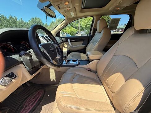 Used 2012 GMC Acadia SLT w/ LPO, 'HIT The Road' Package AWD/4WD image 9